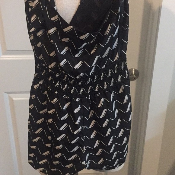 Bcbgeneration Halter Geo Print Romper - Picture 7 of 7